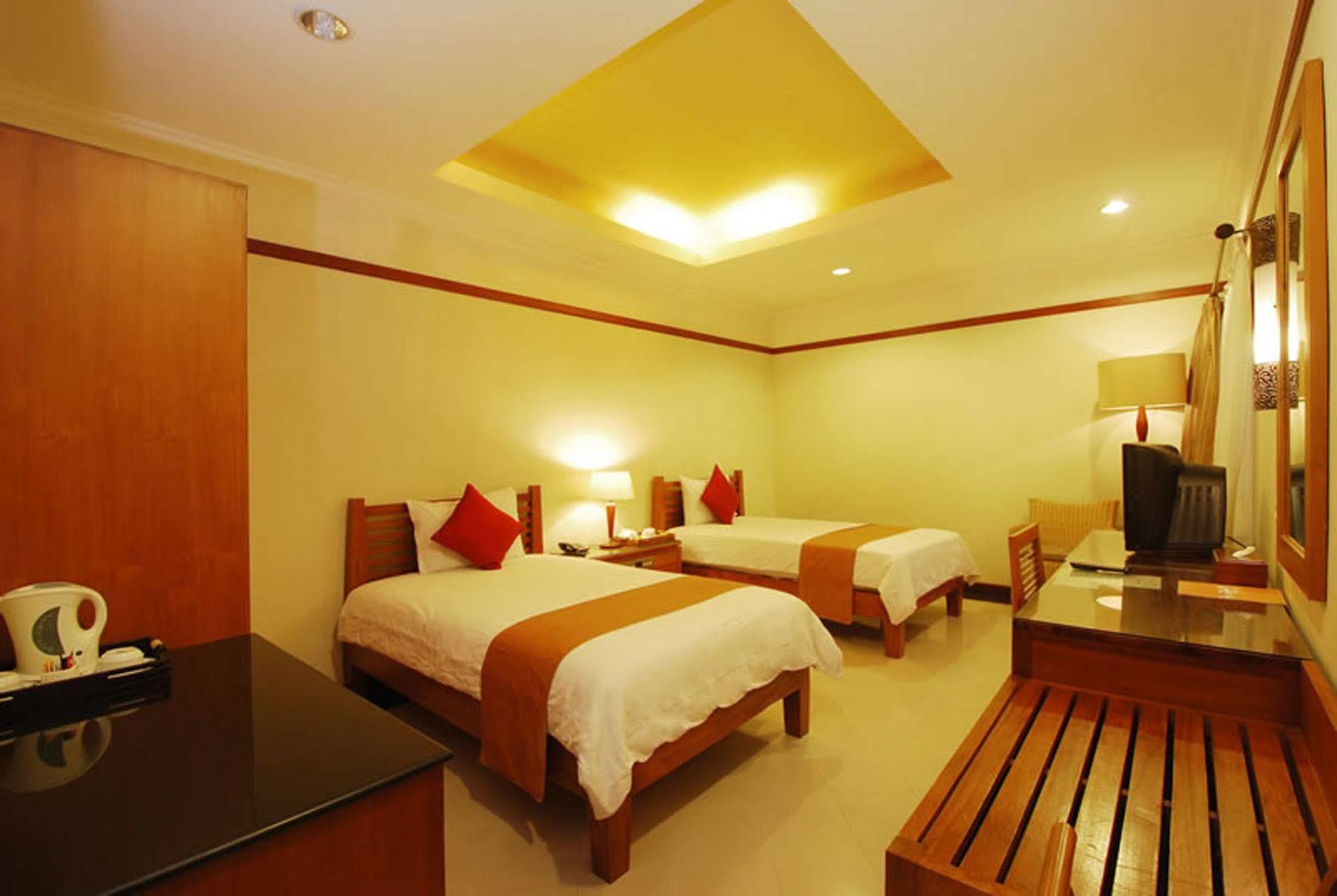 Yulia Kuta Hotel